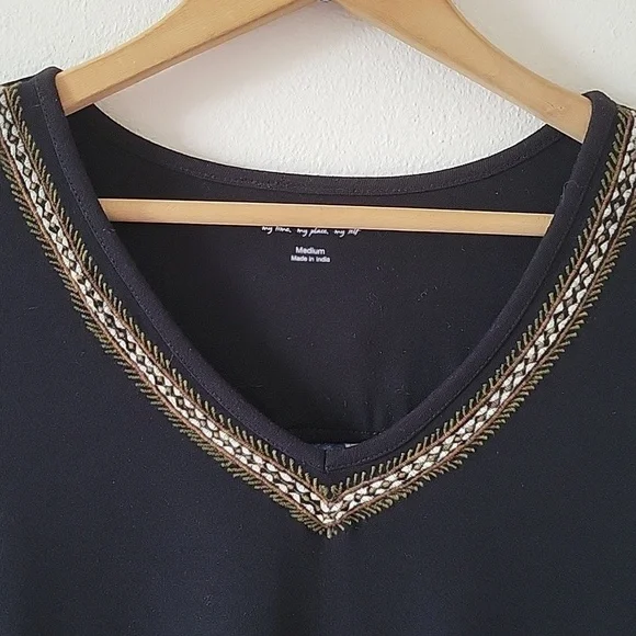 Soft Surroundings Black Embroidered Mixed Media Long Sleeve Tee Size Medium M - Picture 2 of 7